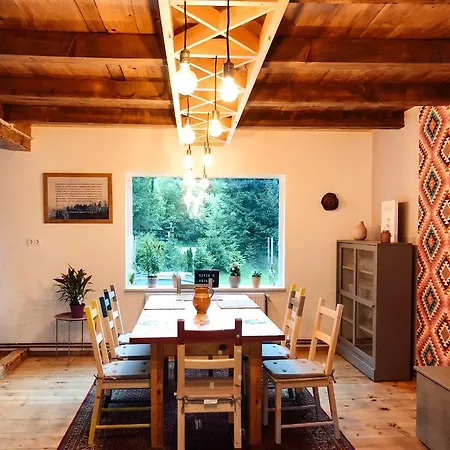 Khaliope Lodge *