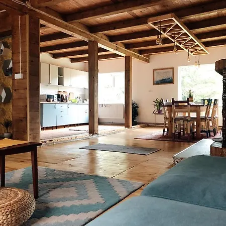 Khaliope Lodge *